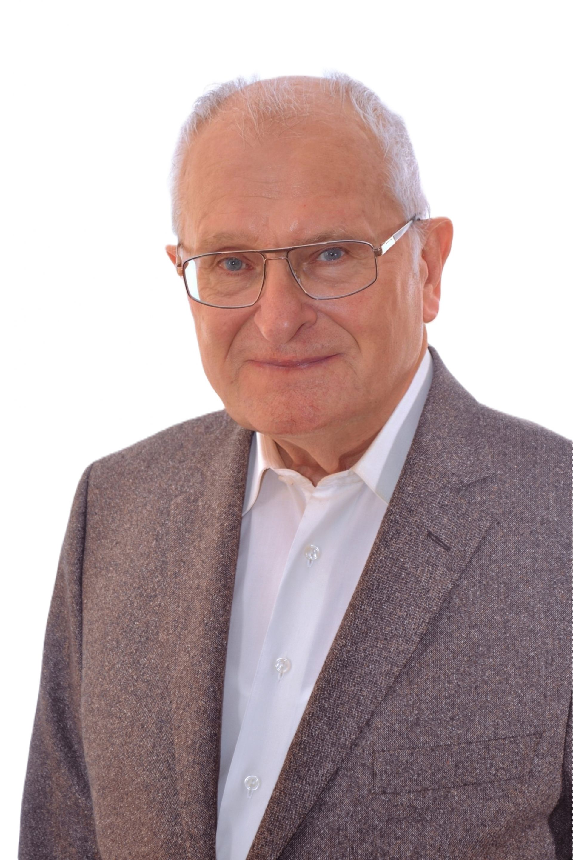 Dr. Bernhard Hesse